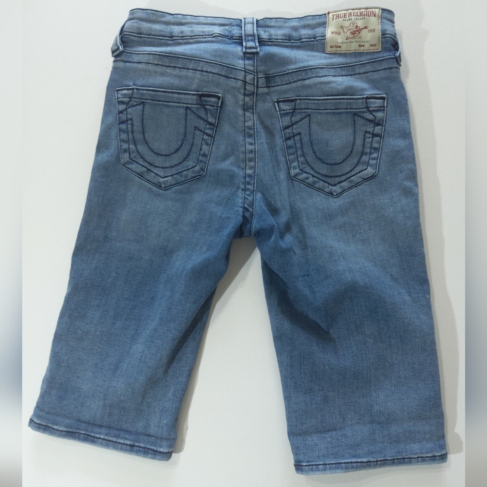 True Religion Jean Shorts Womens Size 27 Riley Knee Length Blue Denim Jorts - Picture 4 of 7